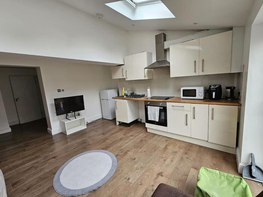 Beautiful Garden Flat Near Central London Exterior foto