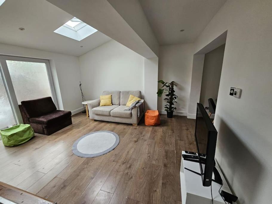 Beautiful Garden Flat Near Central London Exterior foto