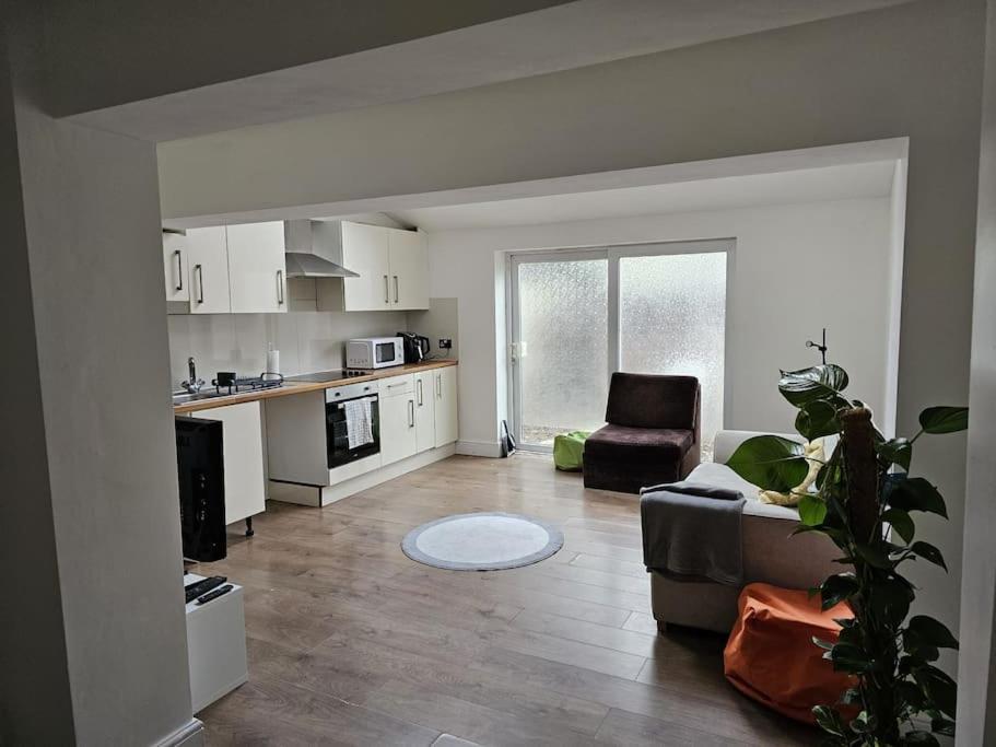 Beautiful Garden Flat Near Central London Exterior foto