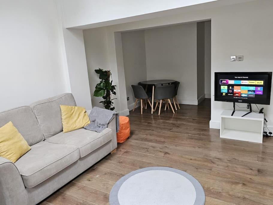 Beautiful Garden Flat Near Central London Exterior foto